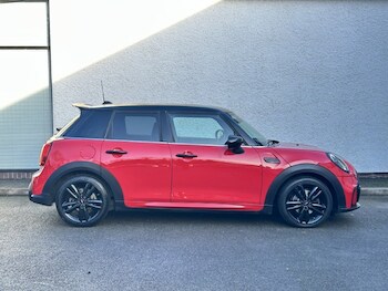 Used MINI Hatch 2022 for sale - 76980847: Photo
