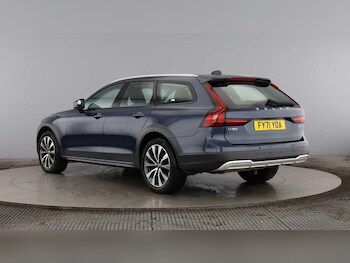 Used Volvo V90 Cross Country 2021 for sale - 77363733: Photo
