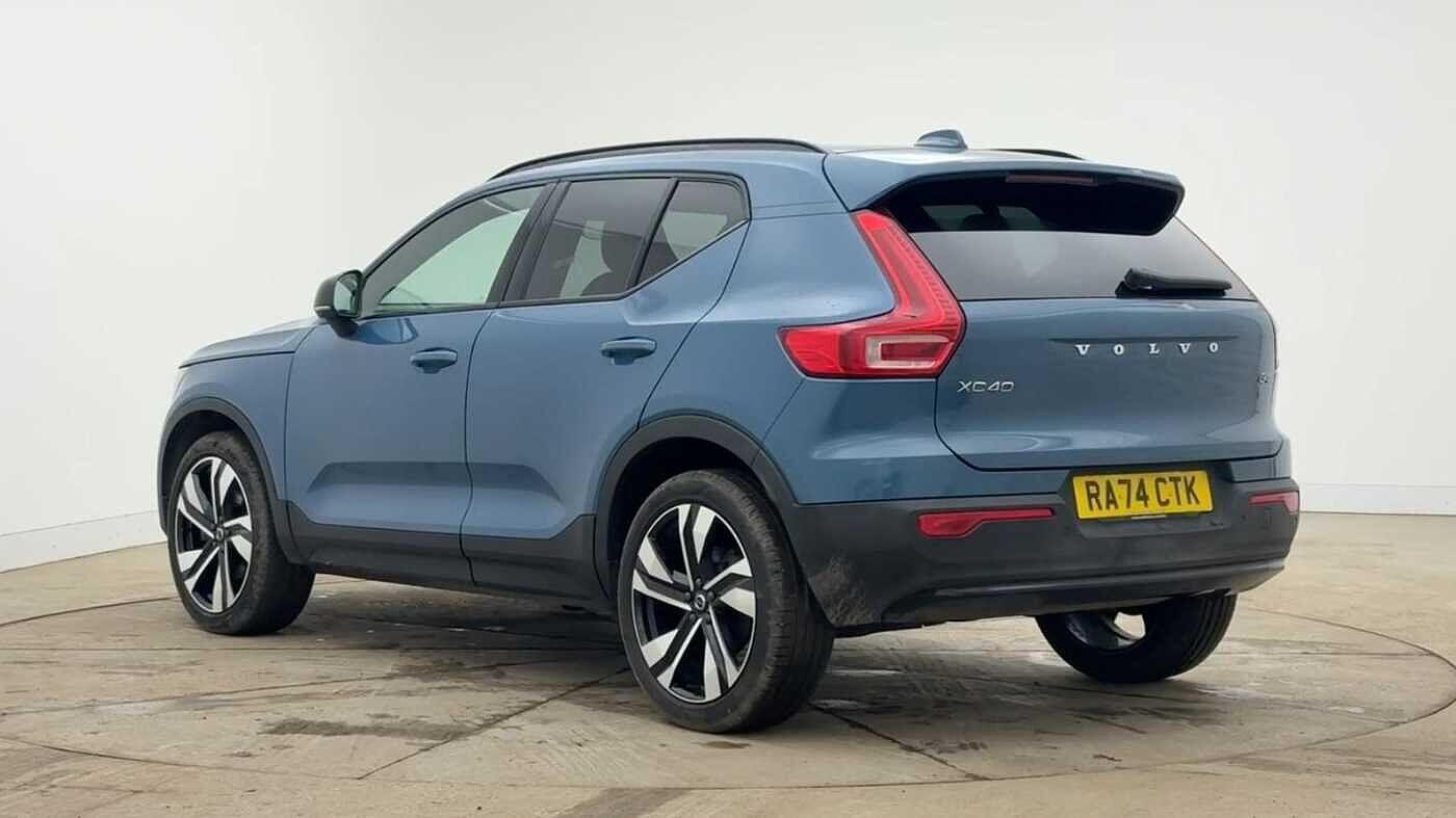 Used Volvo XC40 2025 for sale - 77626248: Photo 3