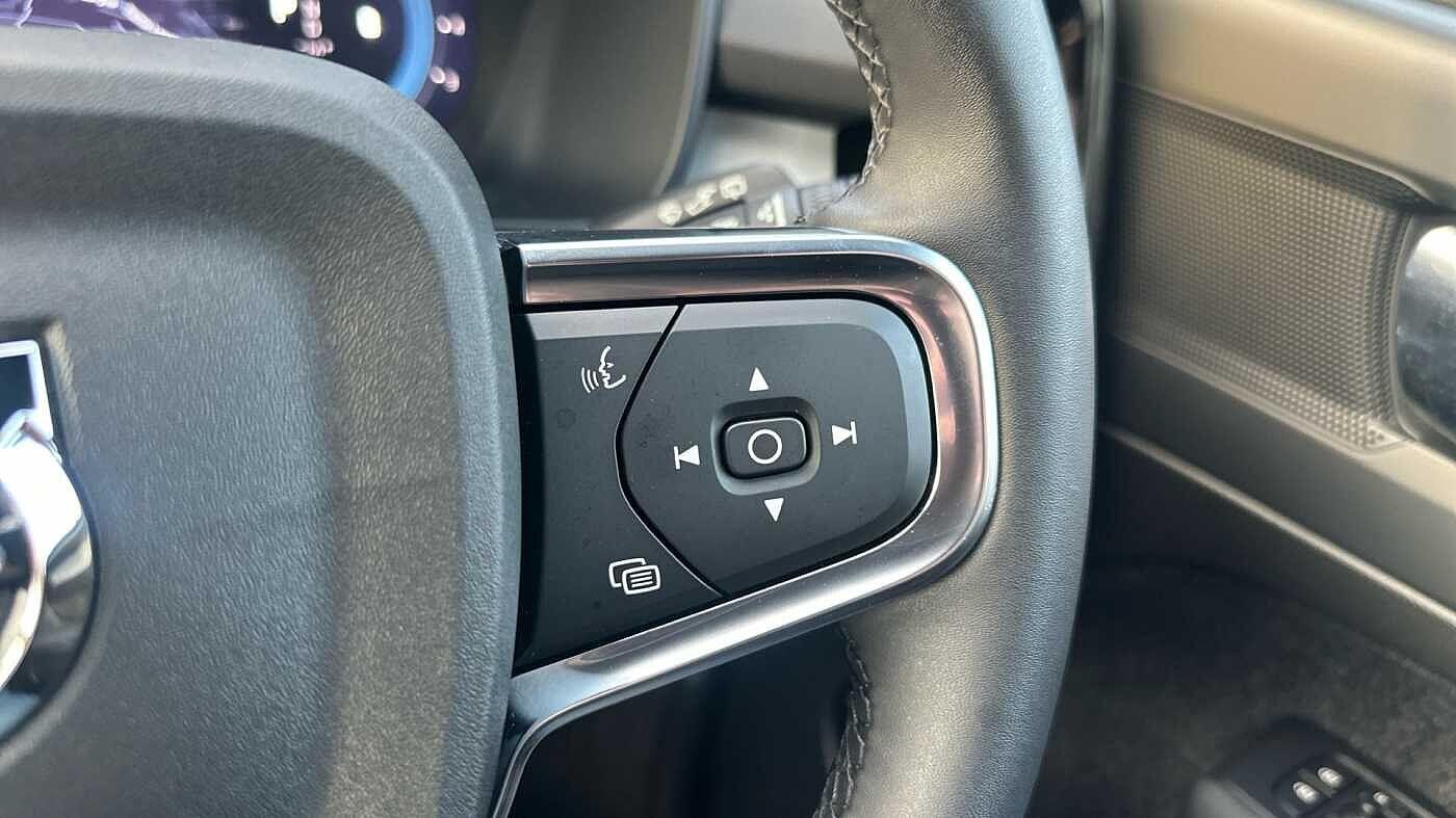 Used Volvo XC40 2023 for sale - 77363743: Photo 22