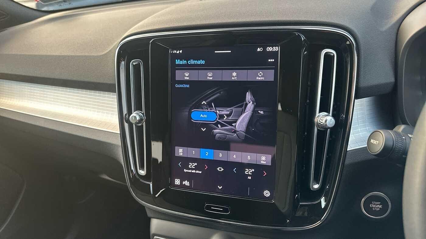 Used Volvo XC40 2023 for sale - 77363743: Photo 29