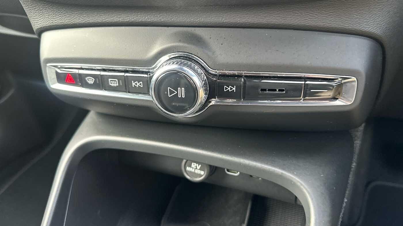 Used Volvo XC40 2022 for sale - 77363727: Photo 29