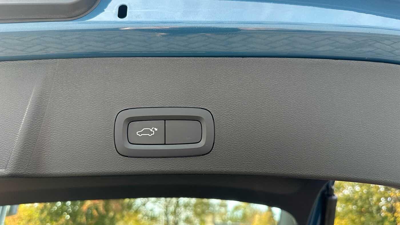 Used Volvo XC40 2022 for sale - 77363727: Photo 35