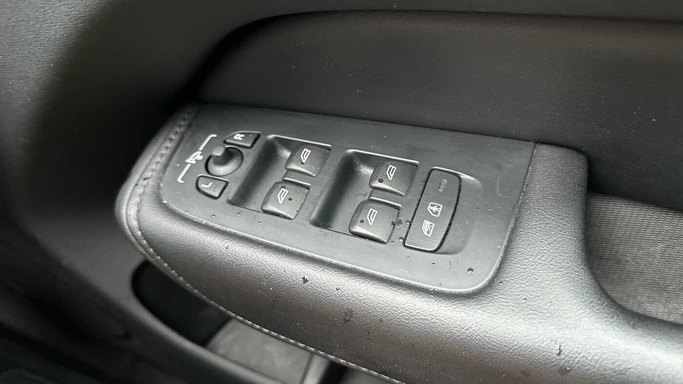 Used Volvo XC60 2022 for sale - 77363726: Photo 24