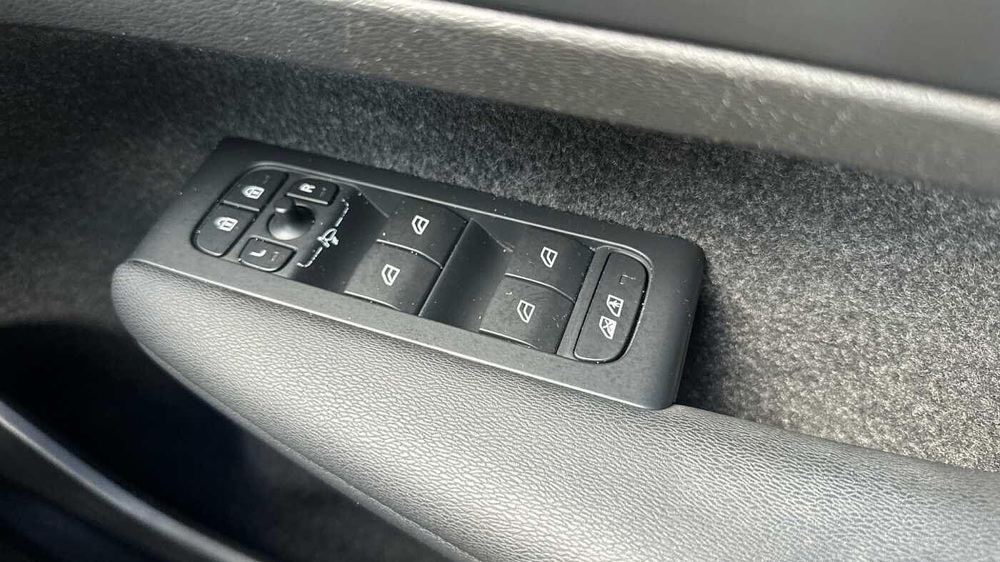 Used Volvo XC40 2022 for sale - 77363735: Photo 24