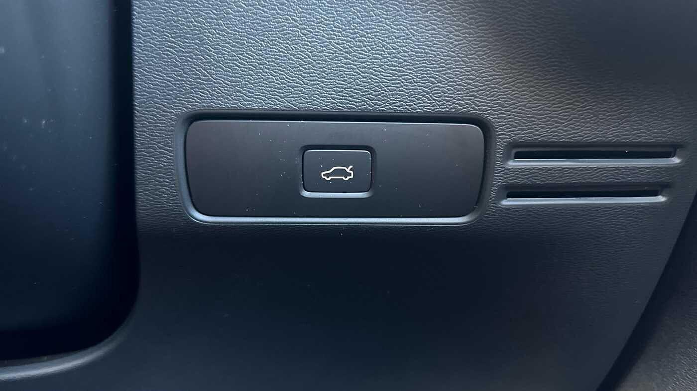 Used Volvo XC40 2022 for sale - 77363735: Photo 35