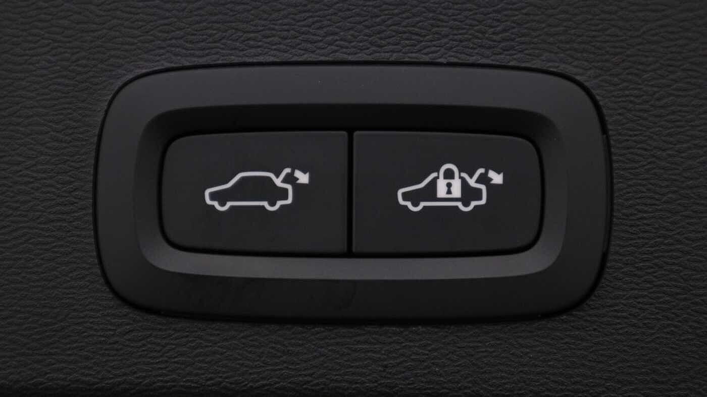 Used Volvo XC40 for sale - 77363771: Photo 18