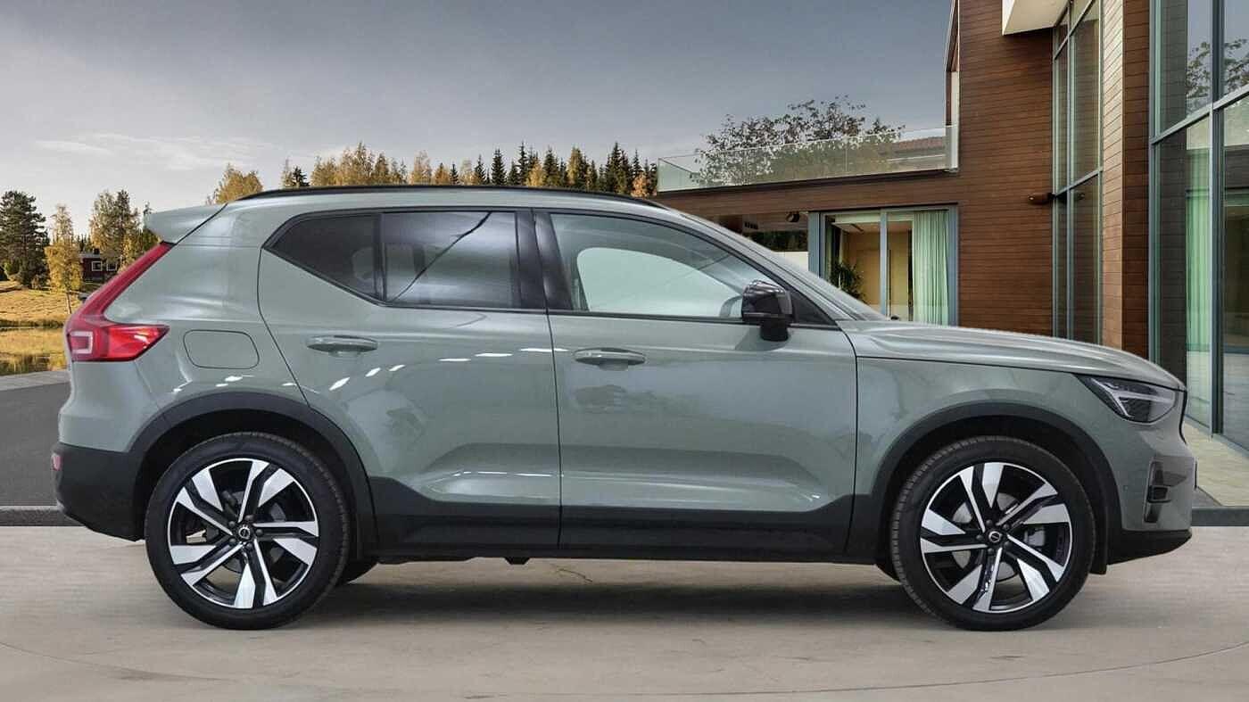 Used Volvo XC40 for sale - 77363771: Photo 2