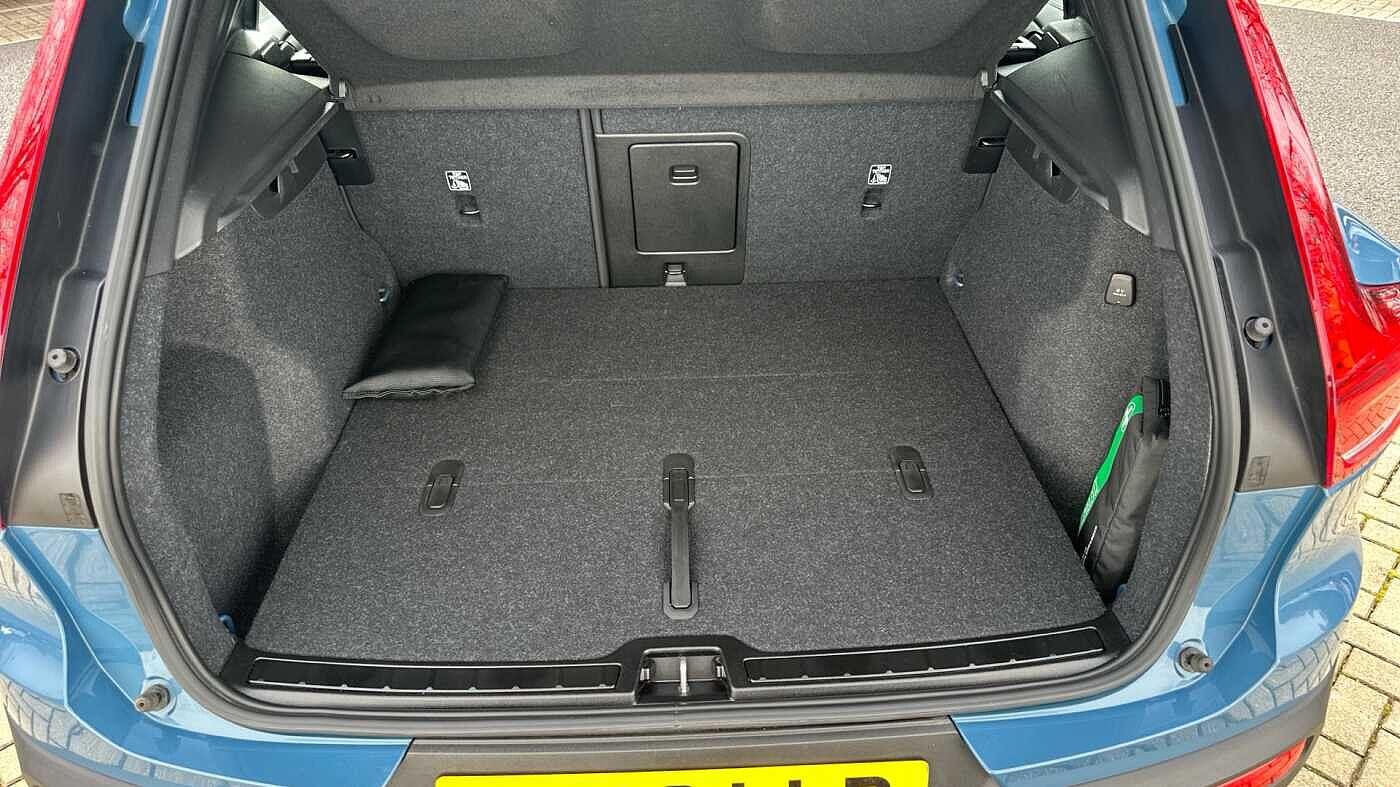 Used Volvo XC40 2023 for sale - 77970714: Photo 15