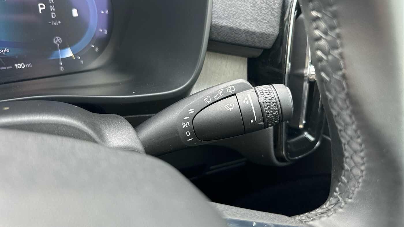 Used Volvo XC40 2023 for sale - 77970714: Photo 23