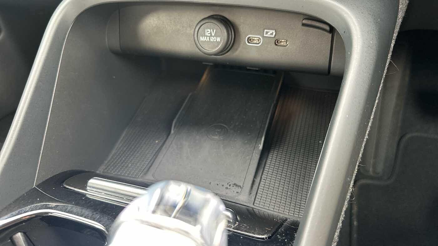 Used Volvo XC40 2023 for sale - 77970714: Photo 32