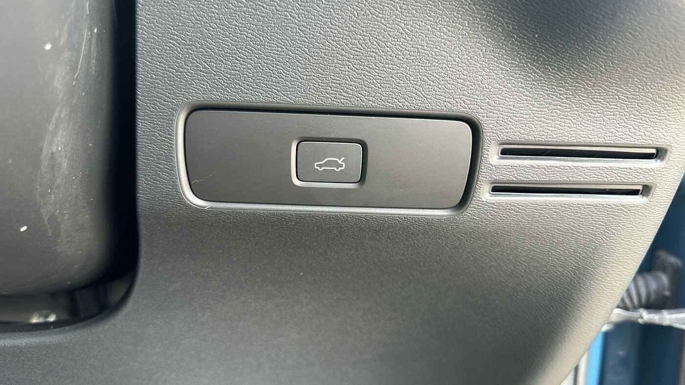 Used Volvo XC40 2023 for sale - 77970714: Photo 34