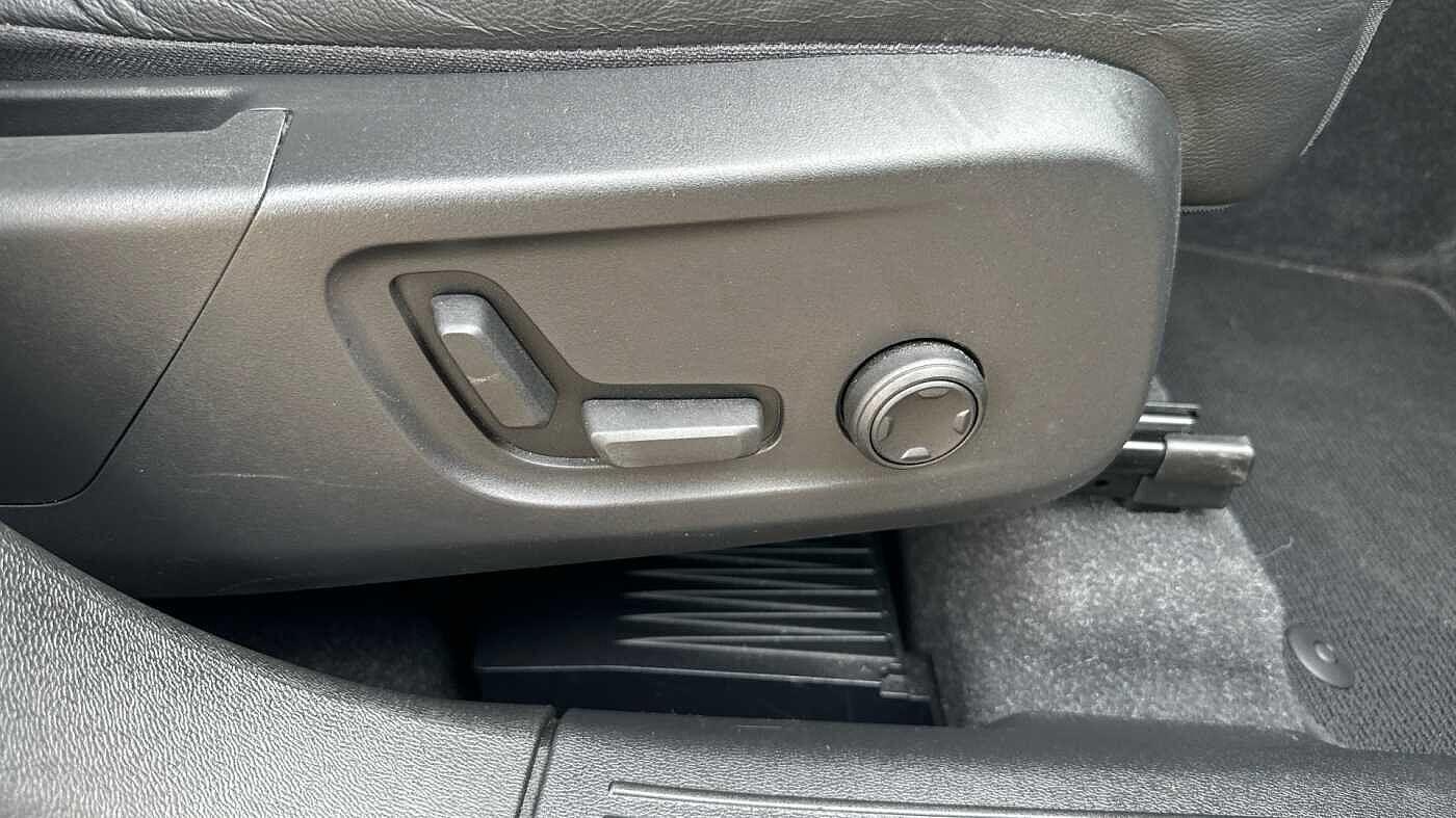 Used Volvo XC40 2023 for sale - 77970714: Photo 36