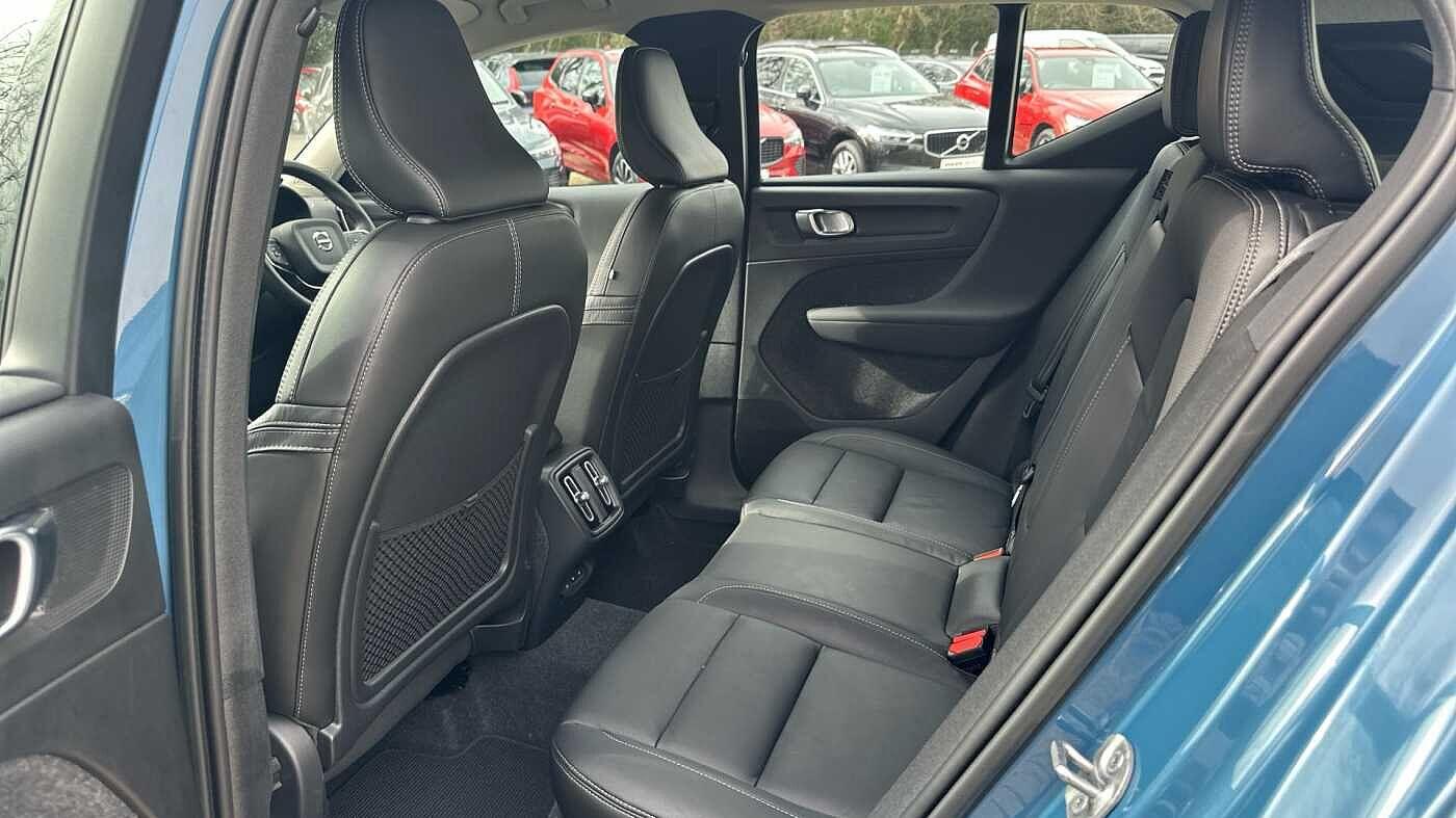 Used Volvo XC40 2023 for sale - 77970714: Photo 8