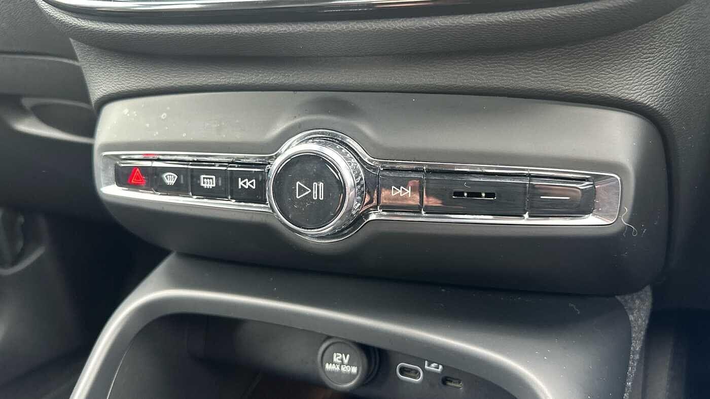 Used Volvo XC40 2022 for sale - 77363746: Photo 30