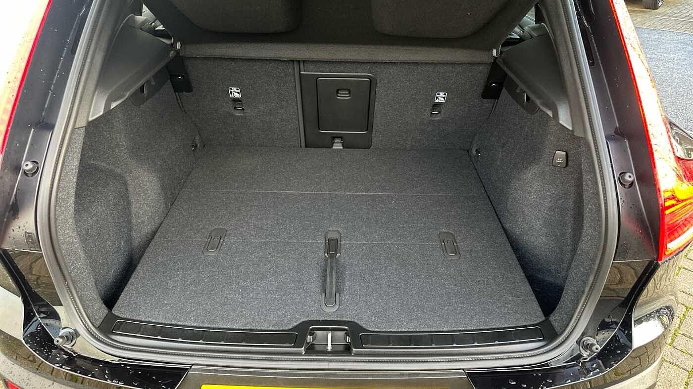 Used Volvo XC40 2024 for sale - 77363729: Photo 15