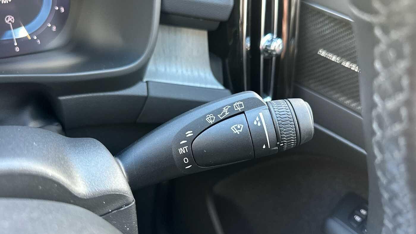 Used Volvo XC40 2024 for sale - 77363729: Photo 23