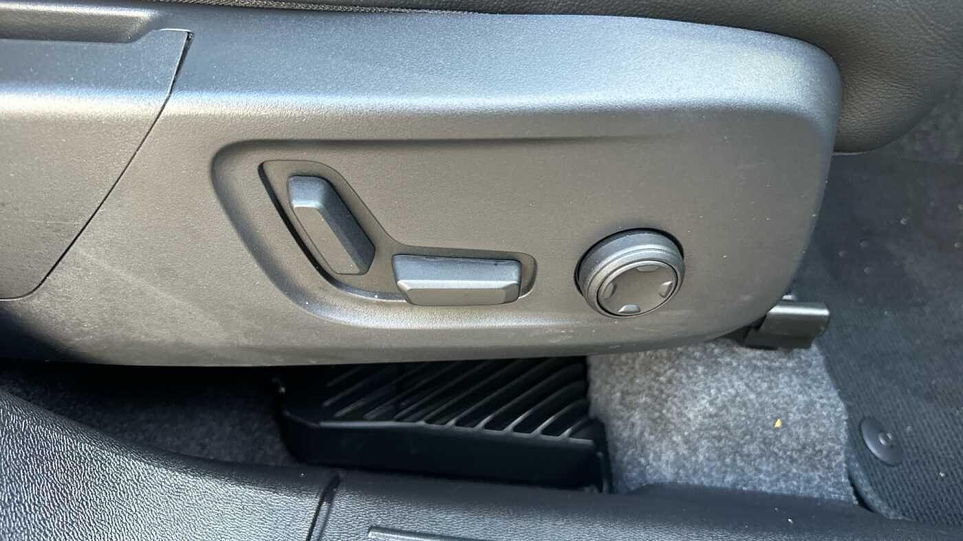 Used Volvo XC40 2024 for sale - 77363729: Photo 35