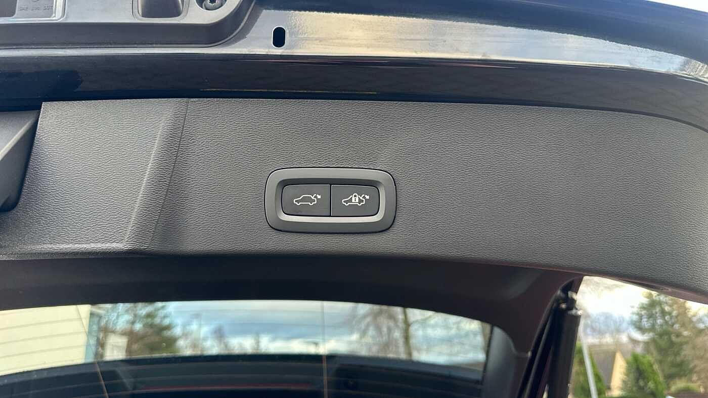 Used Volvo XC40 2024 for sale - 77363729: Photo 41