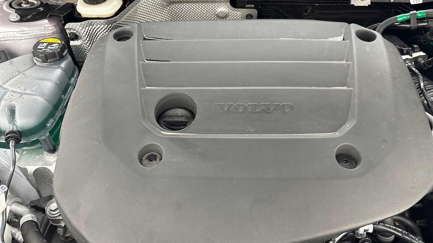 Used Volvo XC40 2025 for sale - 77387132: Photo 15