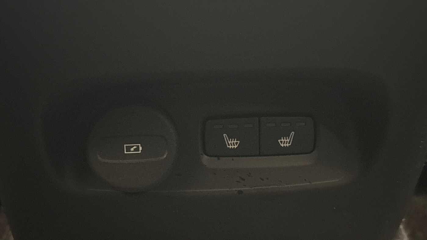 Used Volvo XC40 2025 for sale - 77387132: Photo 17