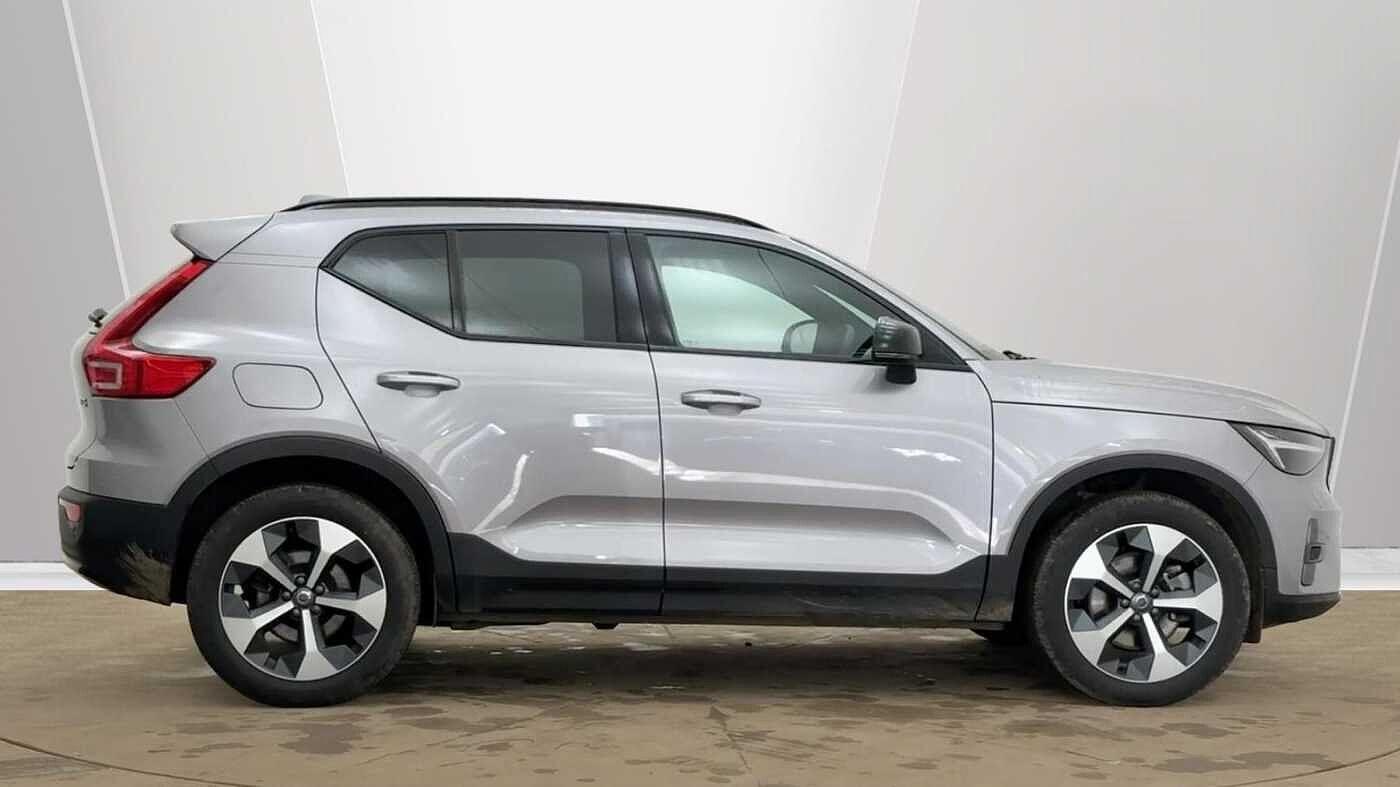 Used Volvo XC40 2025 for sale - 77387132: Photo 2