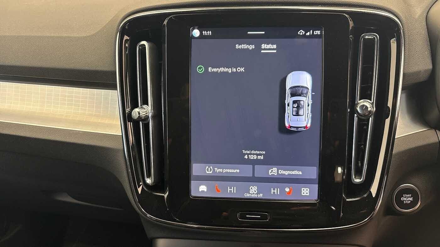 Used Volvo XC40 2025 for sale - 77387132: Photo 33