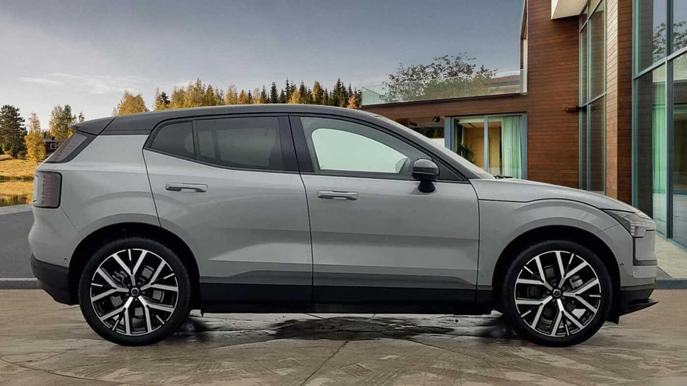 Used Volvo EX30 2025 for sale - 77363721: Photo 2