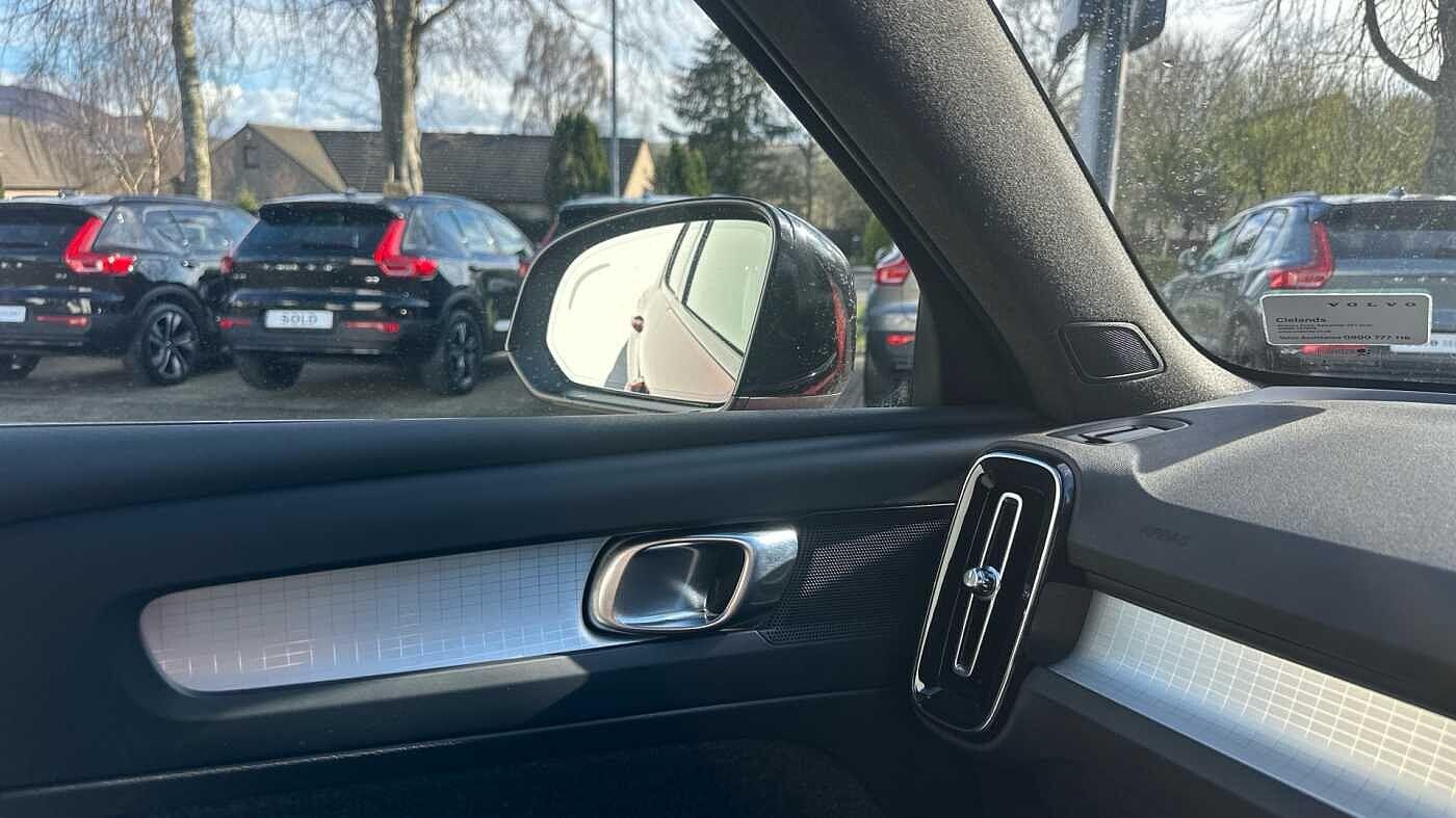 Used Volvo XC40 2023 for sale - 78034854: Photo 27