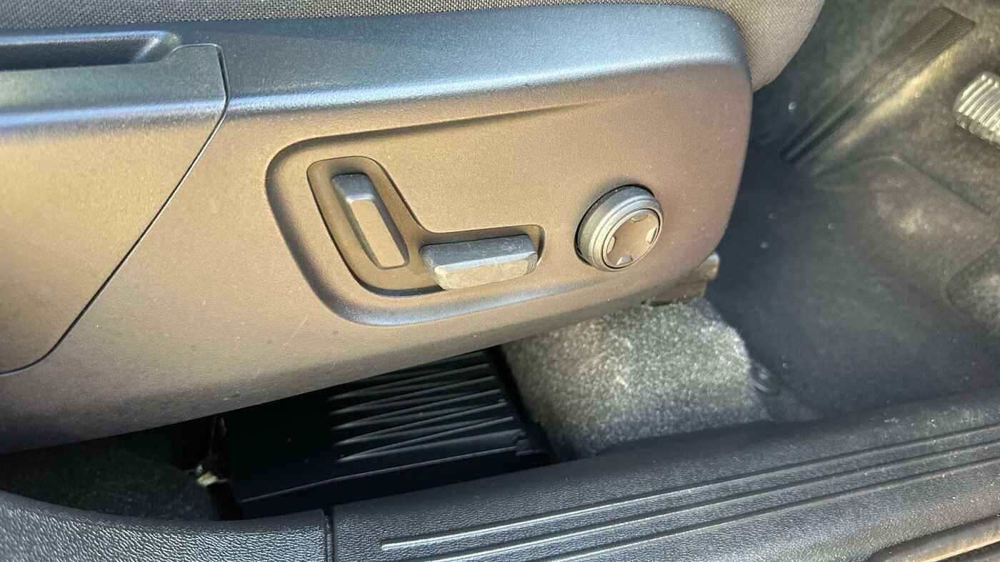 Used Volvo XC40 2023 for sale - 78034854: Photo 35