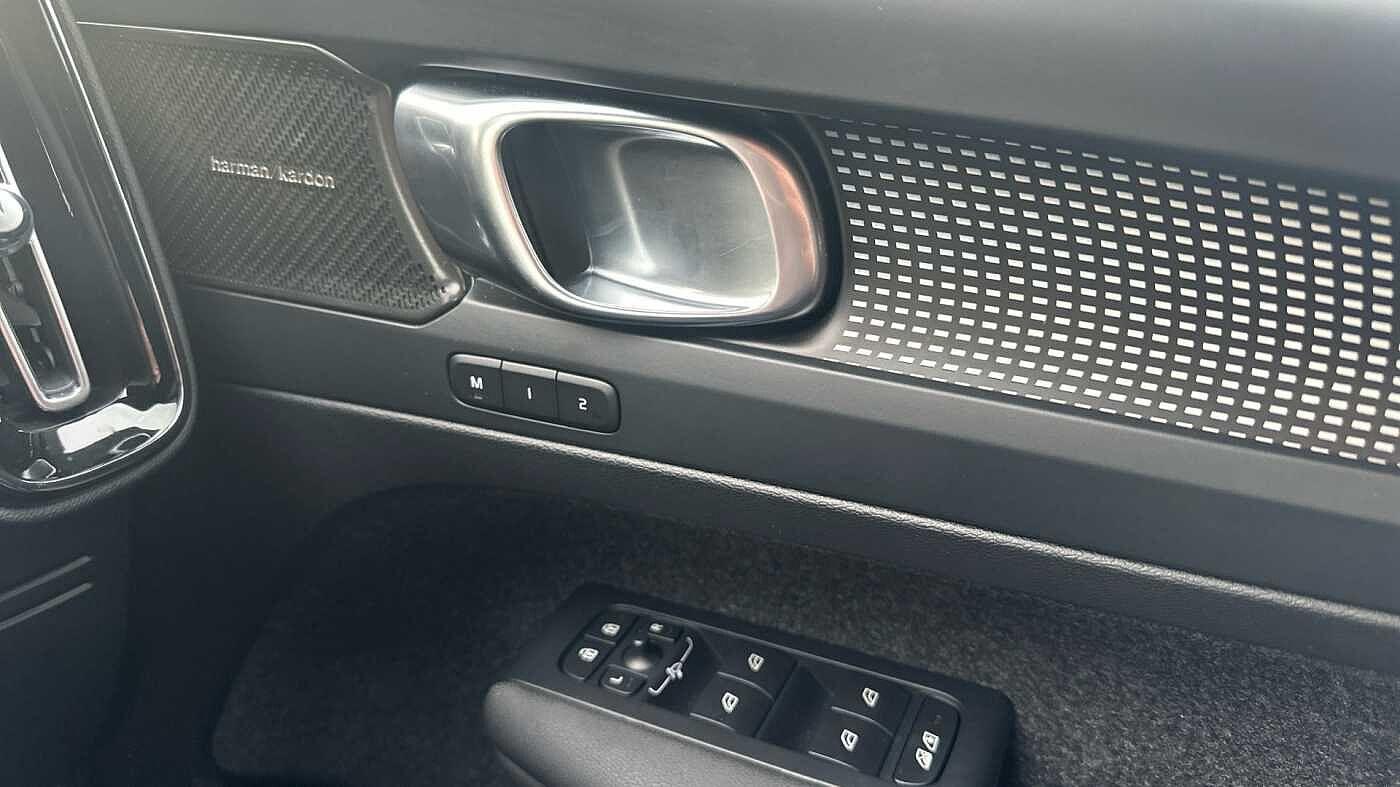 Used Volvo XC40 2023 for sale - 77363723: Photo 14