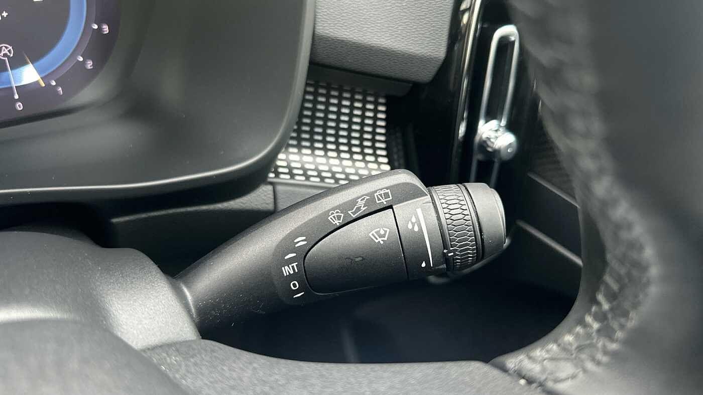 Used Volvo XC40 2023 for sale - 77363723: Photo 23