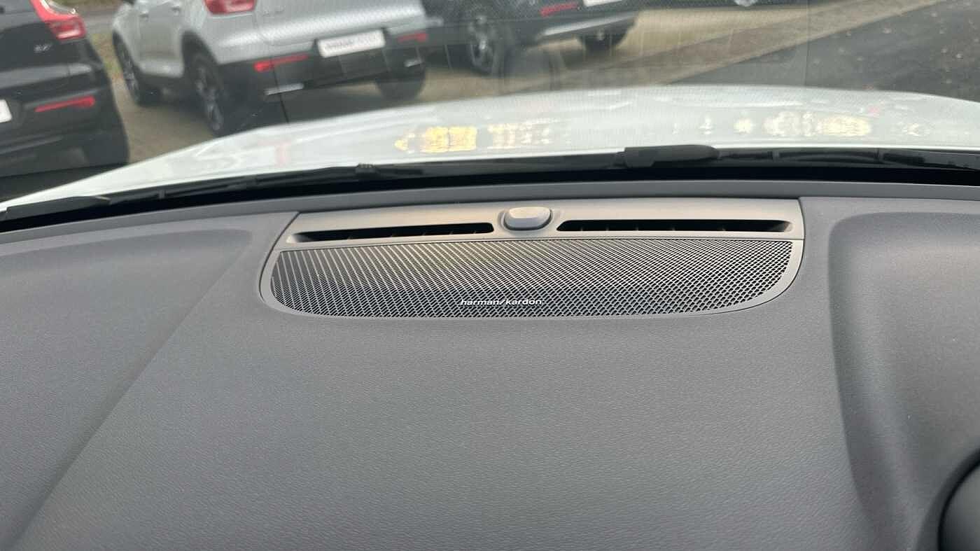 Used Volvo XC40 2023 for sale - 77363723: Photo 30