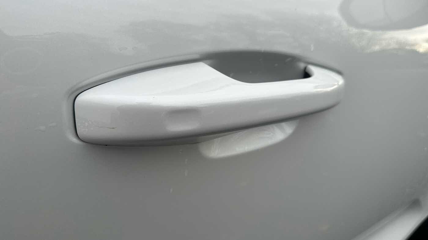 Used Volvo XC40 2023 for sale - 77363723: Photo 38