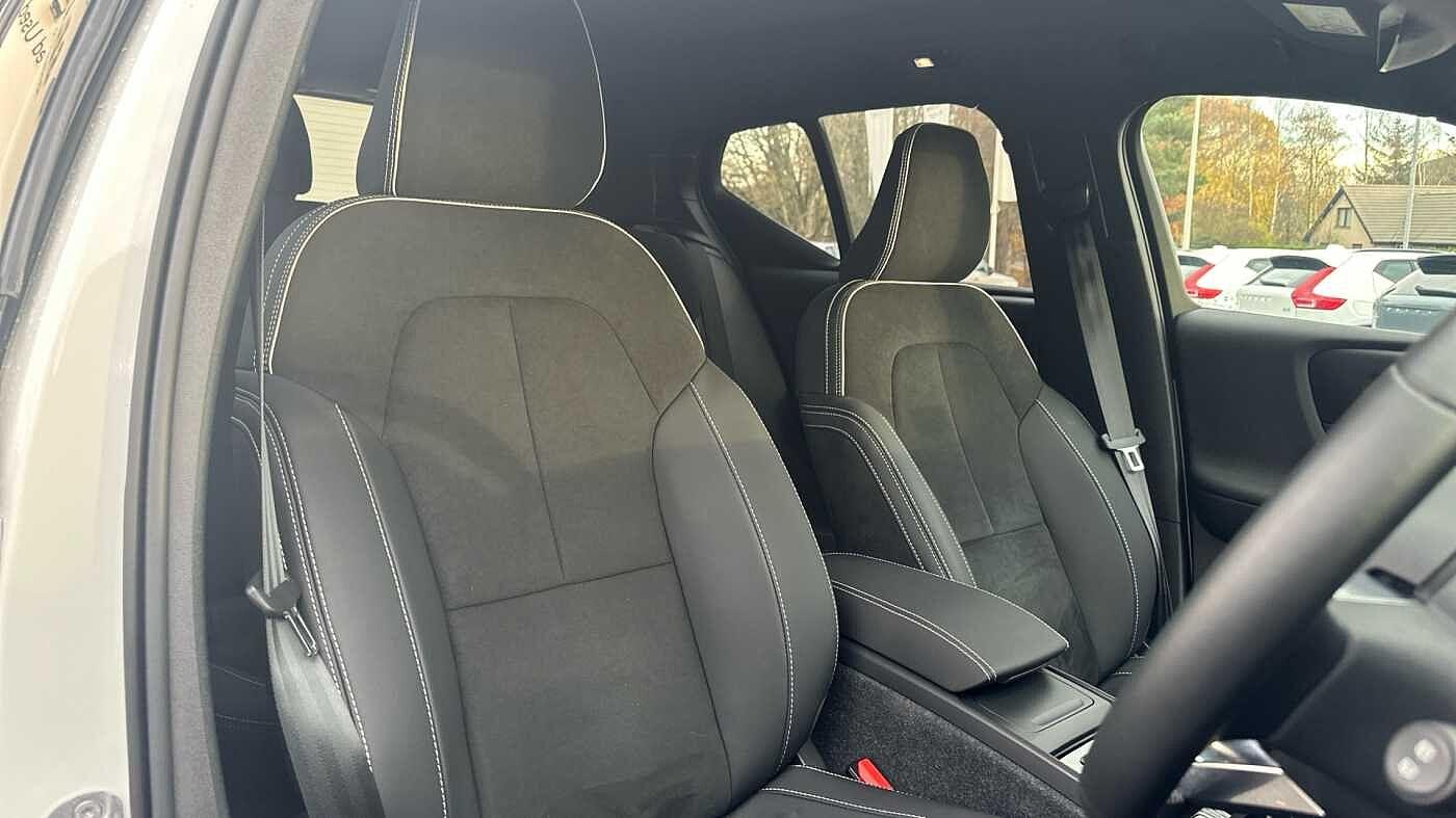 Used Volvo XC40 2023 for sale - 77363723: Photo 9