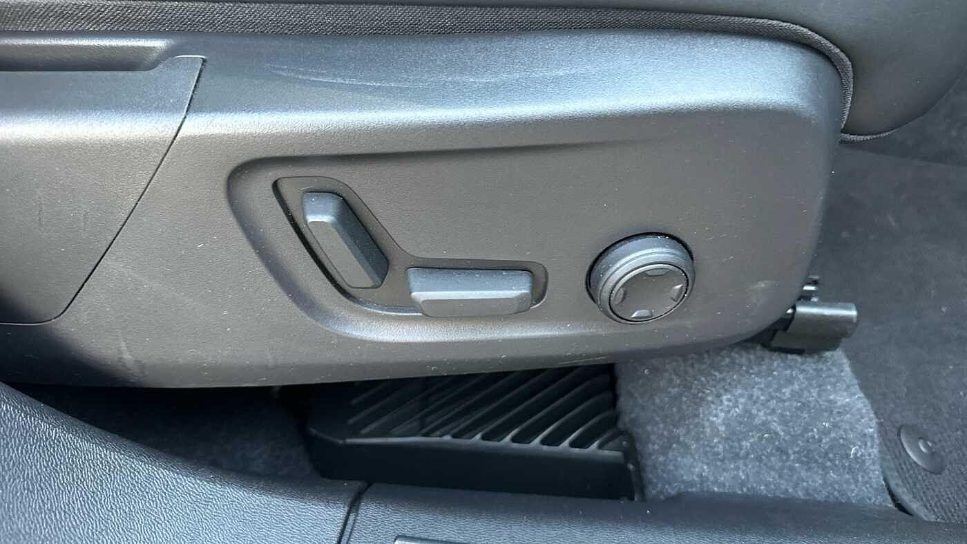 Used Volvo XC40 2023 for sale - 77363747: Photo 36