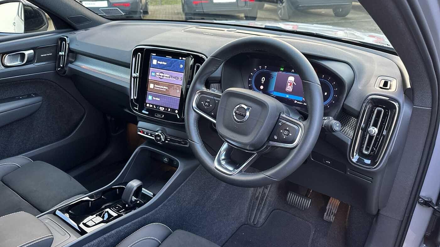 Used Volvo XC40 2023 for sale - 77363747: Photo 5