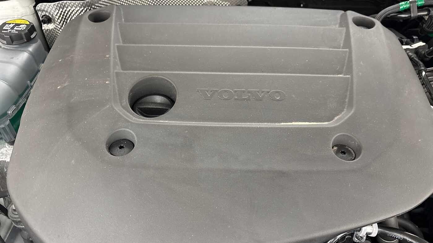 Used Volvo XC40 2025 for sale - 77957042: Photo 15