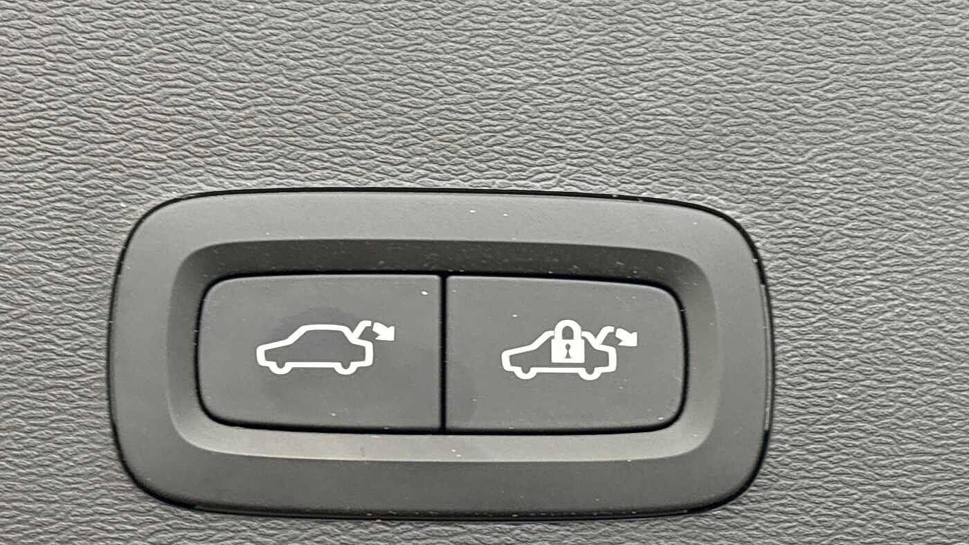 Used Volvo XC40 2025 for sale - 77957042: Photo 18