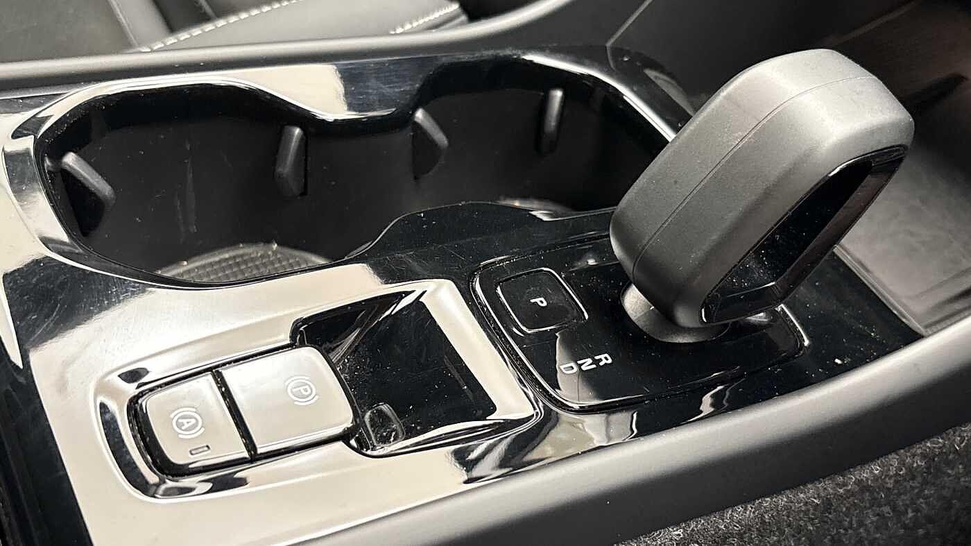 Used Volvo XC40 2025 for sale - 77957042: Photo 31