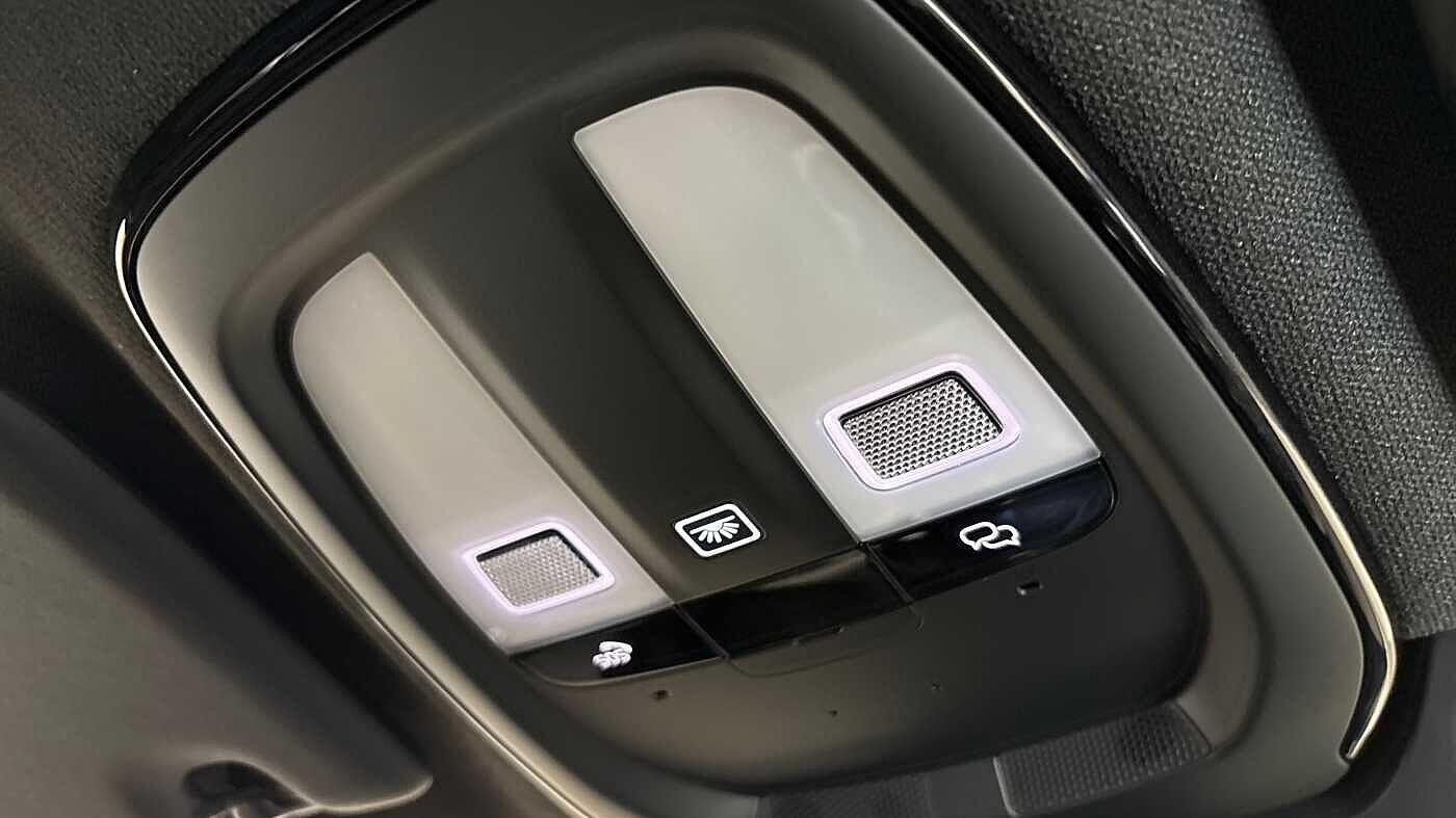 Used Volvo XC40 2025 for sale - 77957042: Photo 32