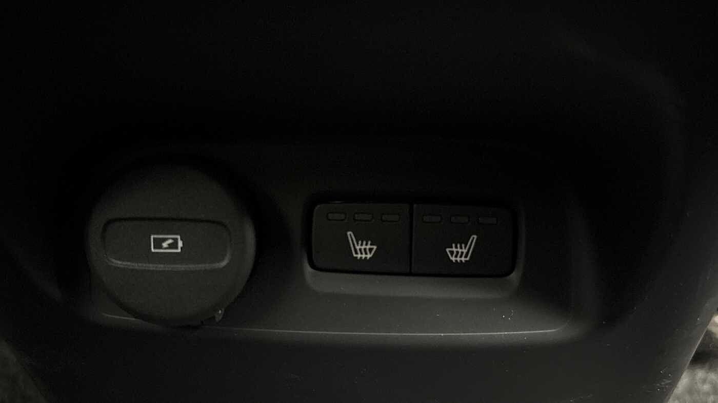 Used Volvo XC40 2025 for sale - 77363756: Photo 17