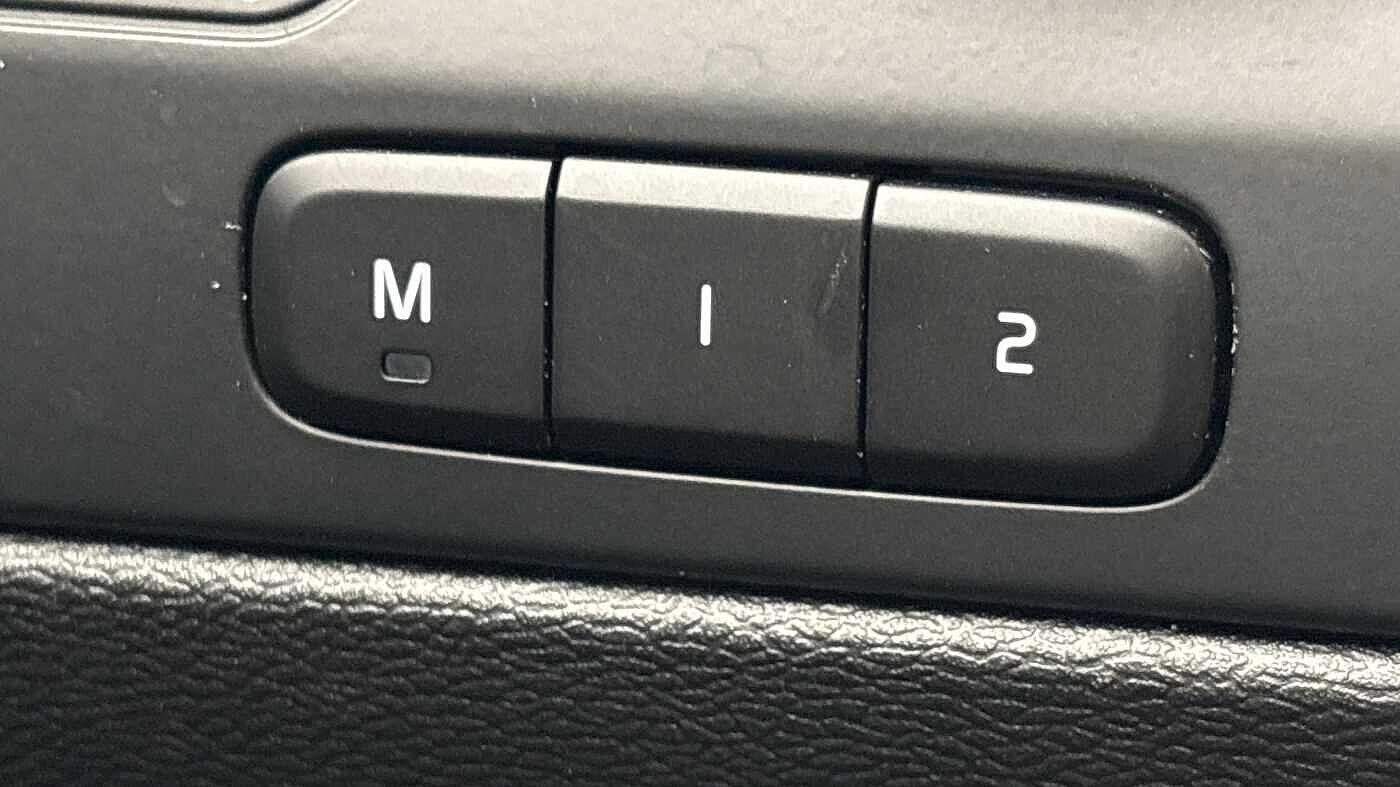 Used Volvo XC40 2025 for sale - 77363756: Photo 25