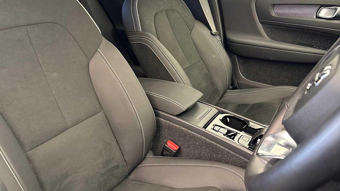 Used Volvo XC40 2025 for sale - 77363756: Photo 28