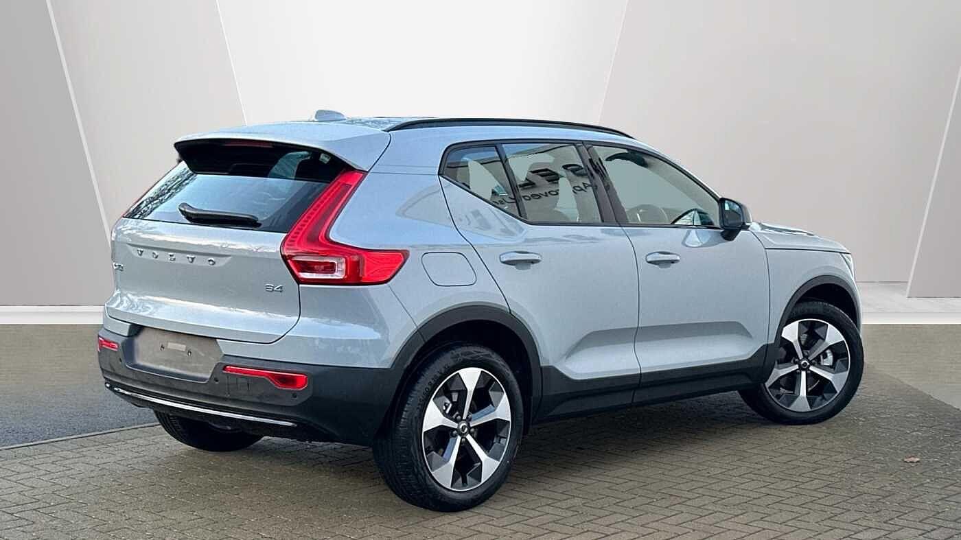 Used Volvo XC40 2025 for sale - 77363755: Photo 2