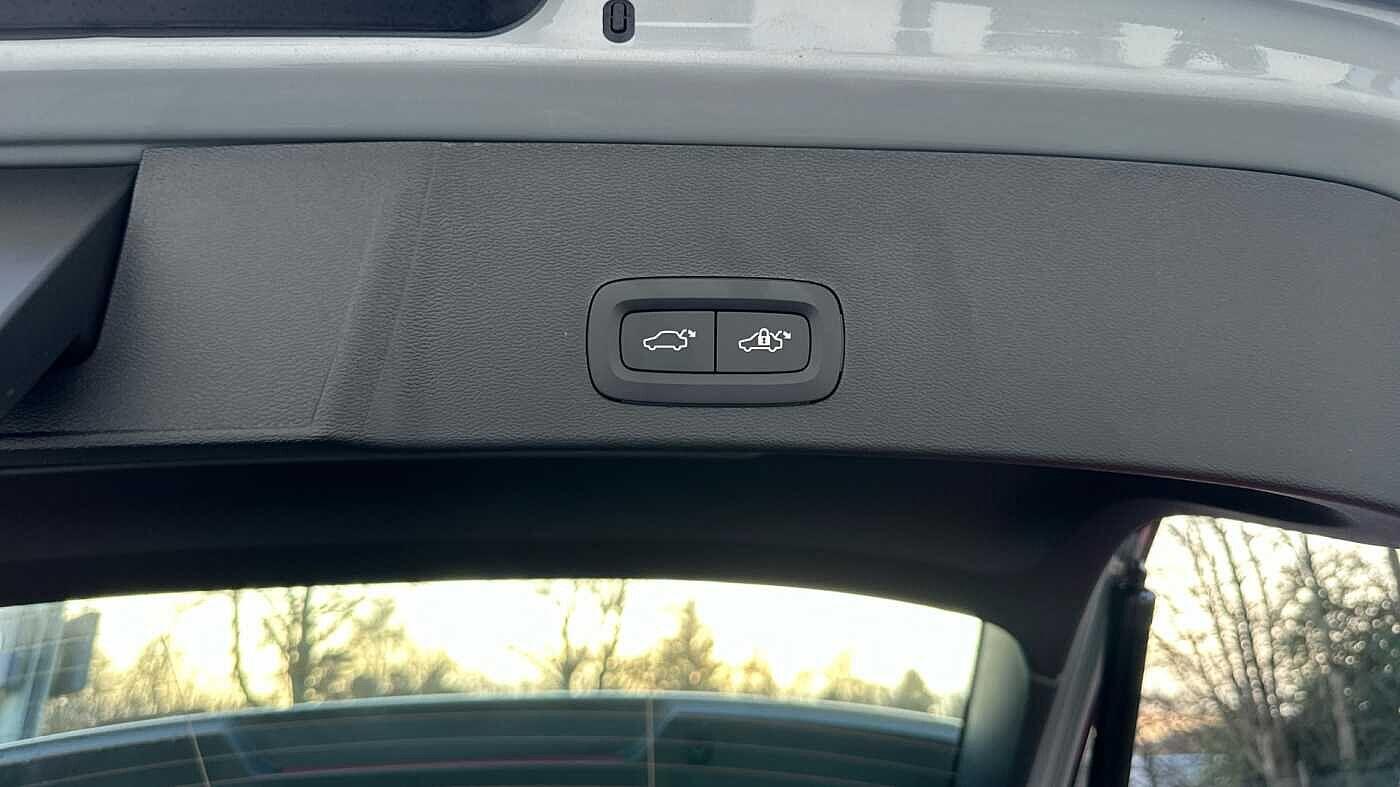 Used Volvo XC40 2025 for sale - 77363755: Photo 39