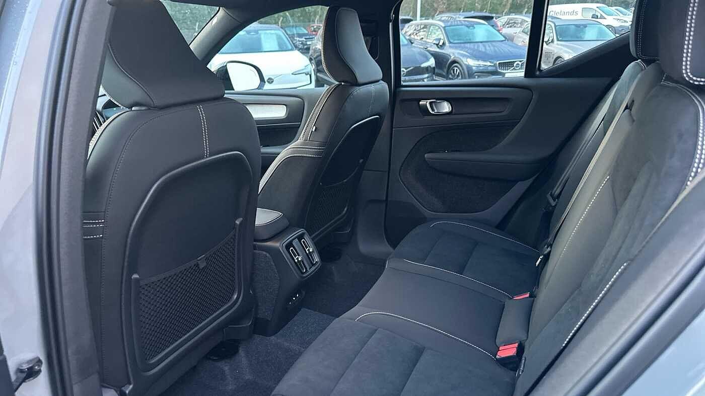 Used Volvo XC40 2025 for sale - 77363755: Photo 8