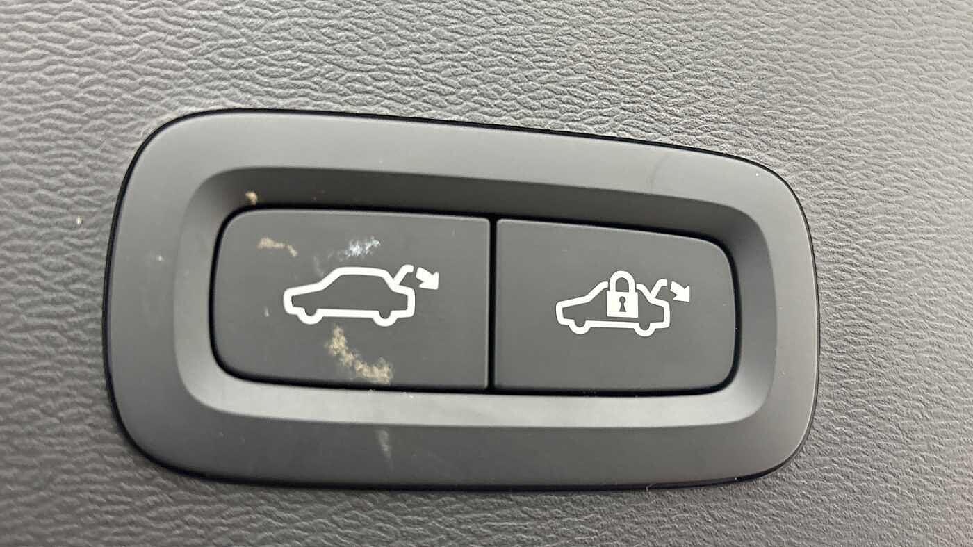 Used Volvo XC40 2024 for sale - 77363742: Photo 19