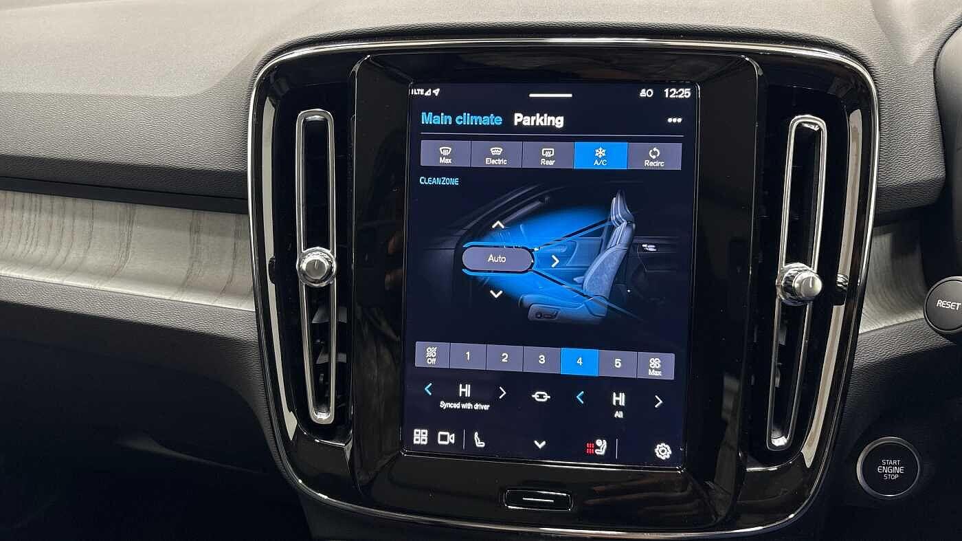 Used Volvo XC40 2024 for sale - 77363742: Photo 39