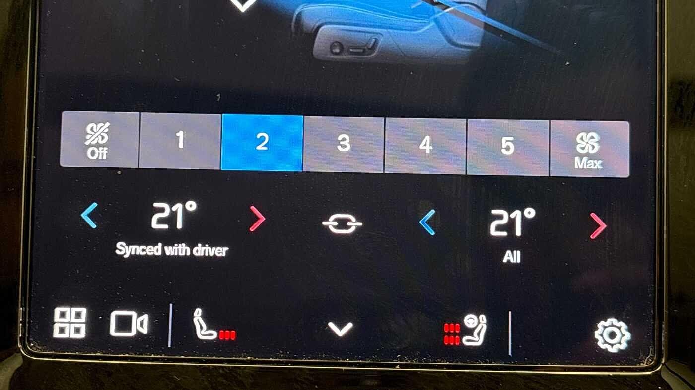 Used Volvo XC40 2022 for sale - 77363748: Photo 40